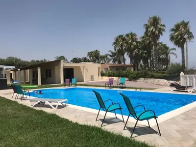 Piscina di Villa con piscina vista mare e Etna o nelle vicinanze