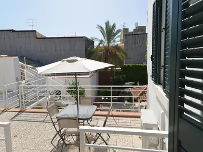 Balcone o terrazza di Vacation home with private pool, Floridia