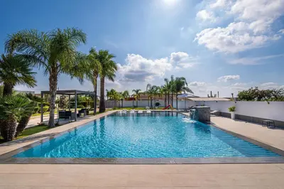 Piscina di Villa Carancino o nelle vicinanze