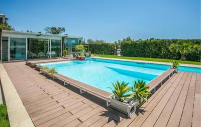 Piscina di 3 Bedroom Cozy Home In Rosolini o nelle vicinanze