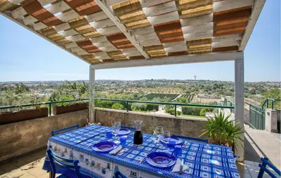 Balcone o terrazza di 3 Bedroom Cozy Home In Rosolini