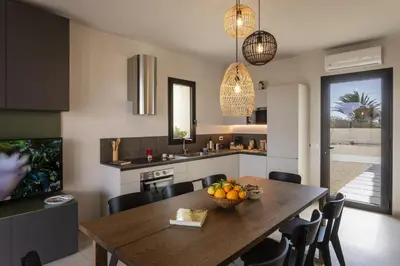 Cucina o angolo cottura di ISULATRAVEL - VIlla Giufra
