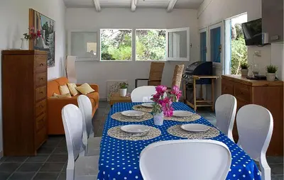 TV o dispositivi per l'intrattenimento presso Beautiful Home In Ispica With Wifi