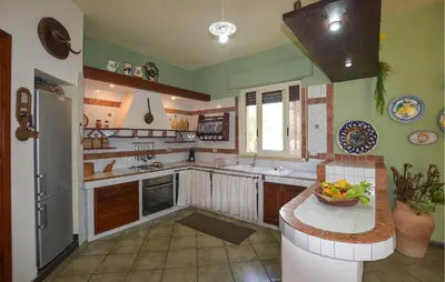 Cucina o angolo cottura di Awesome Home In Marina Di Marza