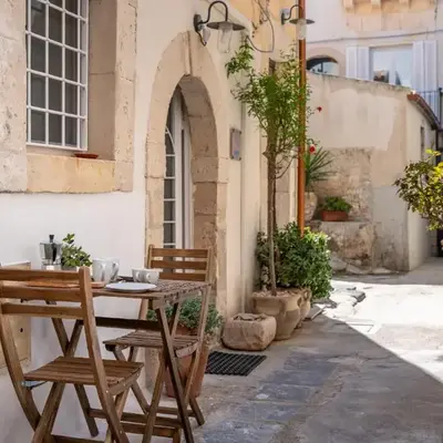Il Cortile sul Vicolo alla Giudecca by Wonderful Italy