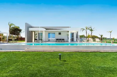 Piscina di Paradisus o nelle vicinanze