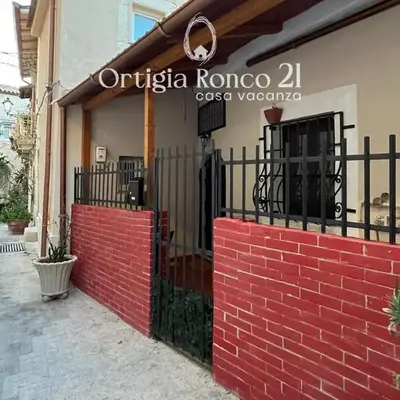 Ortigia Ronco 21 - casa vacanza