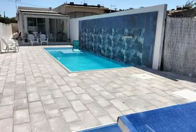 Piscina di Villa Giomatti o nelle vicinanze