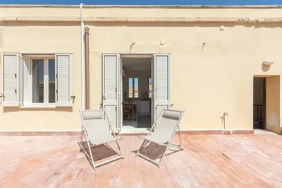 Balcone o terrazza di Ortigia Terrazza Su Due Mari by Ortigia Apartm...