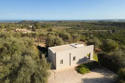 Paesaggio naturale nelle vicinanze della villa