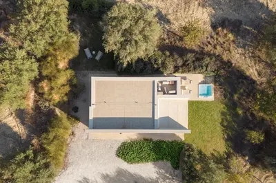 Piscina di Villa Pettegola Tenuta il Cavaliere di Italia Noto- Vista Mare Mini piscina idromassaggio o nelle vicinanze