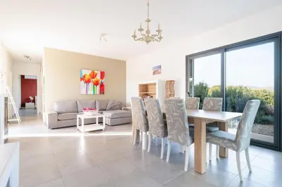Area soggiorno di Villa Mennula vista mare montagne piscina privata - Tenuta il Cavaliere di Italia Noto