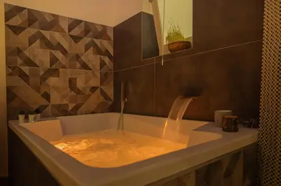 Bagno di Essenza Suite Siracusa con Jacuzzi privata