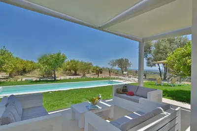 Piscina di Villa Papeda-Tenuta il Cavaliere d'Italia Noto-vista fronte mare e piscina privata o nelle vicinanze