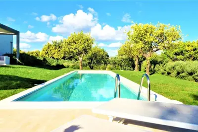 Piscina di Villa Papeda-Tenuta il Cavaliere d'Italia Noto-vista fronte mare e piscina privata o nelle vicinanze
