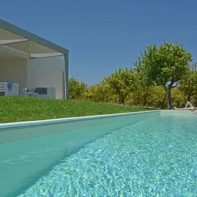 Villa Papeda-Tenuta il Cavaliere d'Italia Noto-vista fronte mare e piscina privata