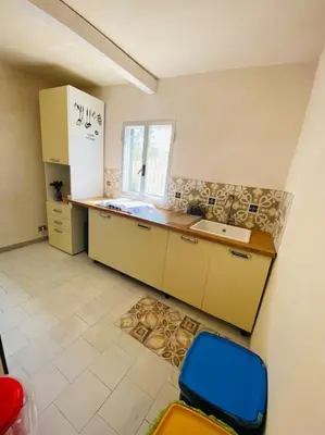 Cucina o angolo cottura di Villa a due passi dal Mare in pieno Relax