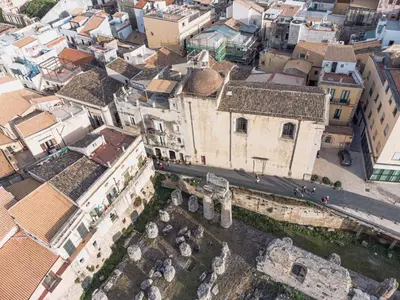 Vista generica su Siracusa o vista sulla città dall'interno dell'appartamento