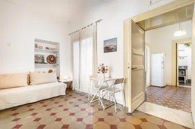 Cucina o angolo cottura di GuestHost - Urban Elegance by Sant'Agata - A Catania Gem