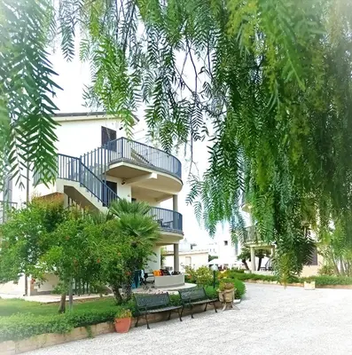 Giardino di IL MELOGRANO RESIDENCE MARZAMEMI