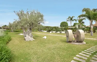 Giardino di Cozy Home In Siracusa With Kitchen