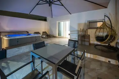 Piscina di Mediterranea Suite - SiciliaVacanza o nelle vicinanze