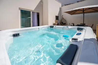 Piscina di Mediterranea Suite - SiciliaVacanza o nelle vicinanze