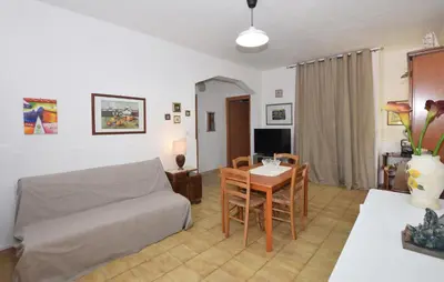 TV o dispositivi per l'intrattenimento presso 2 Bedroom Cozy Home In Siracusa