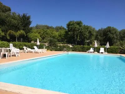 Piscina di Agriturismo Borgo Levante o nelle vicinanze