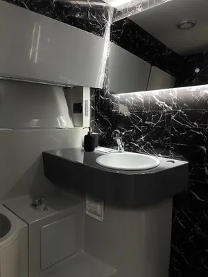 Bagno di She's Mine Yacht