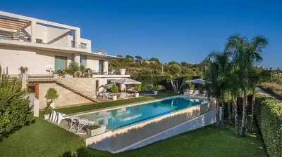 Piscina di Attalàya, oasi di relax con piscina vicino Noto o nelle vicinanze