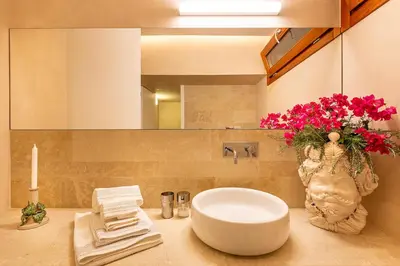 Bagno di Attalàya, oasi di relax con piscina vicino Noto