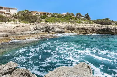 Paesaggio naturale nelle vicinanze della villa