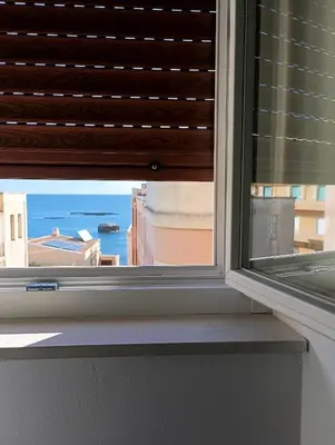 Vista generica sul mare o vista sul mare dall'interno dell'appartamento