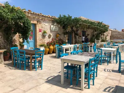 Ristorante o altro punto ristoro di Villa Sole near the sandy beach, parking & wifi
