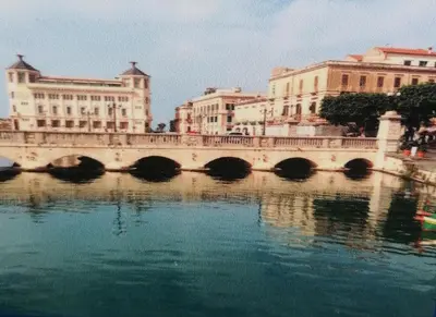 Vista sul fiume nelle vicinanze dell'appartamento
