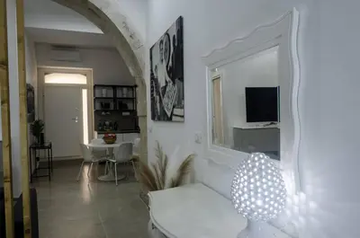 TV o dispositivi per l'intrattenimento presso Marinusa home luxury - air conditioned - wi-fi