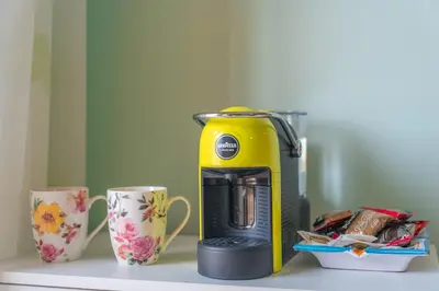 Set per la preparazione di tè e caffè presso MaGiGa