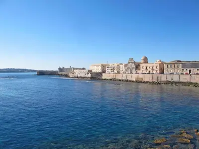 Paesaggio naturale nelle vicinanze della villa