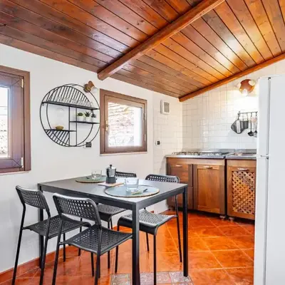 GuestHost - Cute Apartment in San Berillo