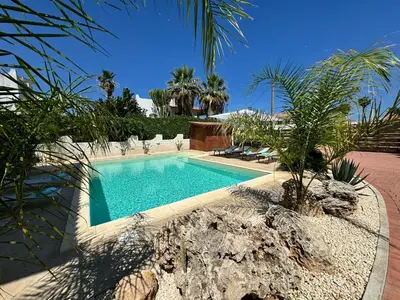 Piscina di Divina Luxury Home o nelle vicinanze