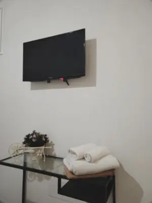 TV o dispositivi per l'intrattenimento presso Persi nel sud