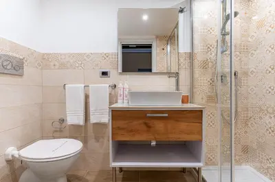 Bagno di 5 Colors by Wonderful Italy
