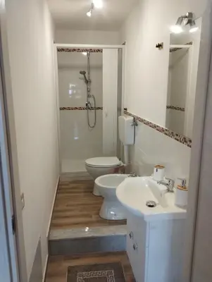 Bagno di Ad un passo da tutto