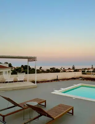 Piscina di Kalimera House o nelle vicinanze