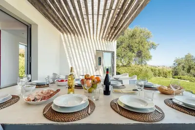 Cibo presso la villa o nelle vicinanze