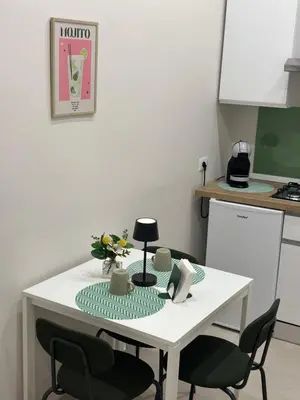 Cucina o angolo cottura di NINAS HOME Airport