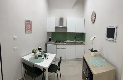 Cucina o angolo cottura di NINAS HOME Airport