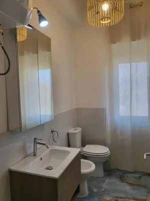Bagno di Victor' apartment