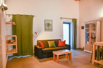 Biblioteca nella casa vacanze